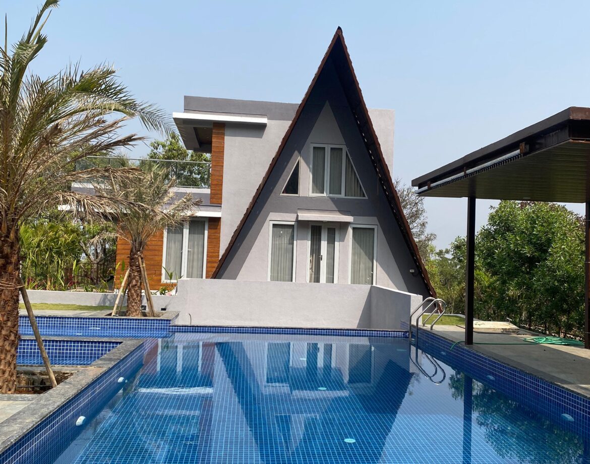 Villa in Mulshi for Rent | Recline Holidays Stay